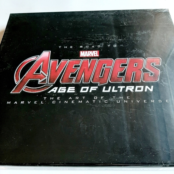 NIB MARVEL AVENGERS AGE OF ULTRON BOOK - Picture 1 of 7